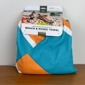 TravelOn Beach & Picnic Towel - 60x40” - Blue and White Plaid - NWT